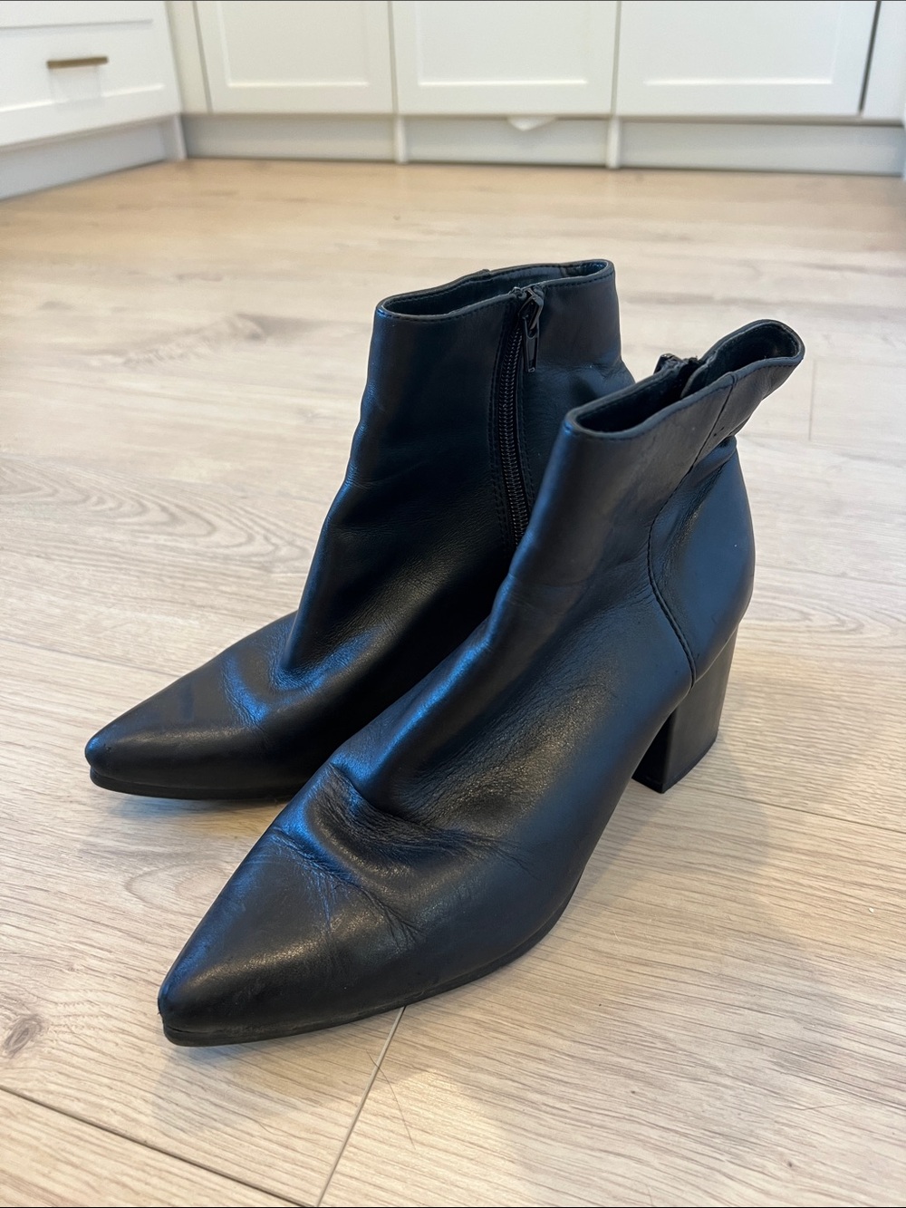 Aldo Black Pointed Toe Leather Ankle Boots